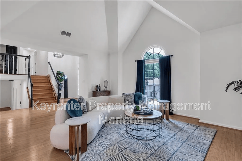 991 Gentry Ln Sw - Photo 4 of 35