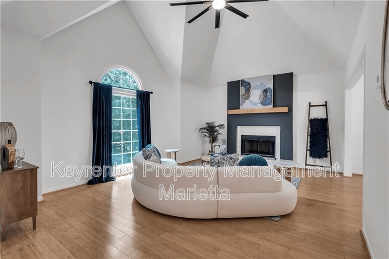 991 Gentry Ln Sw - Photo 5 of 35