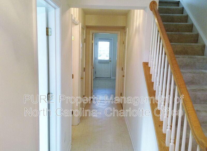 977 Tiger Lane - Photo 2 of 25