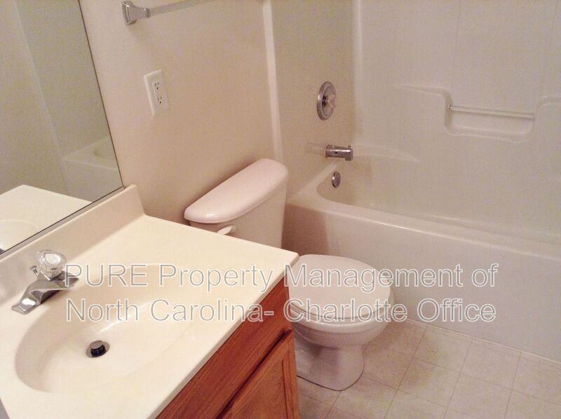 977 Tiger Lane - Photo 4 of 25