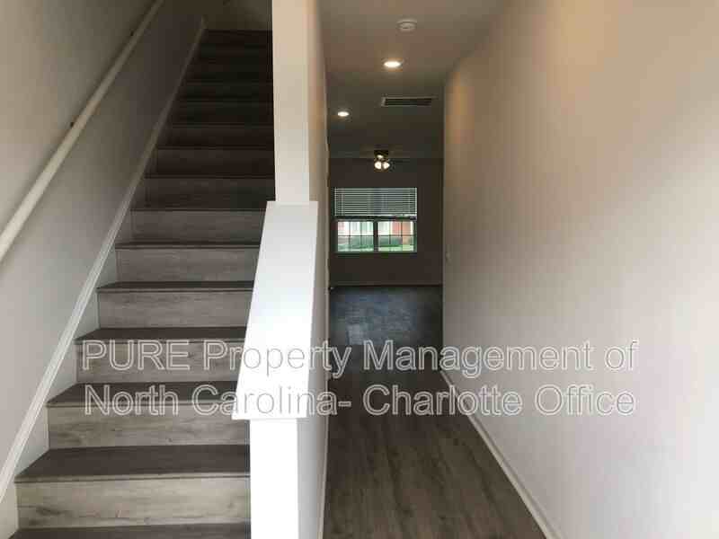 5517 Carrington Court - Photo 4 of 24