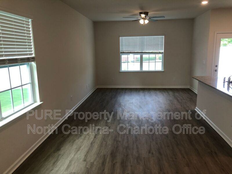 5517 Carrington Court - Photo 5 of 24