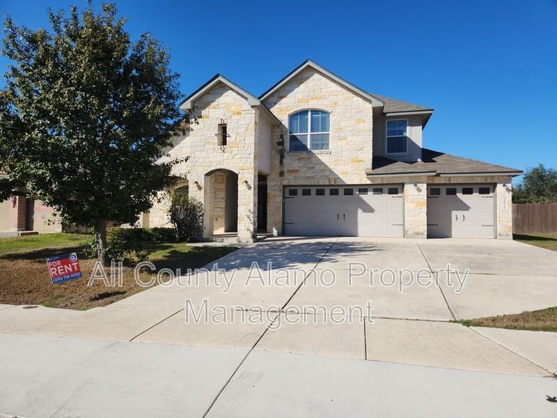 2811 Sanderling Way - Photo 2 of 39