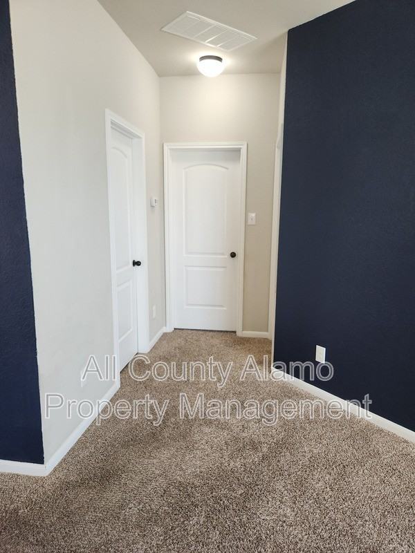 2811 Sanderling Way - Photo 6 of 39