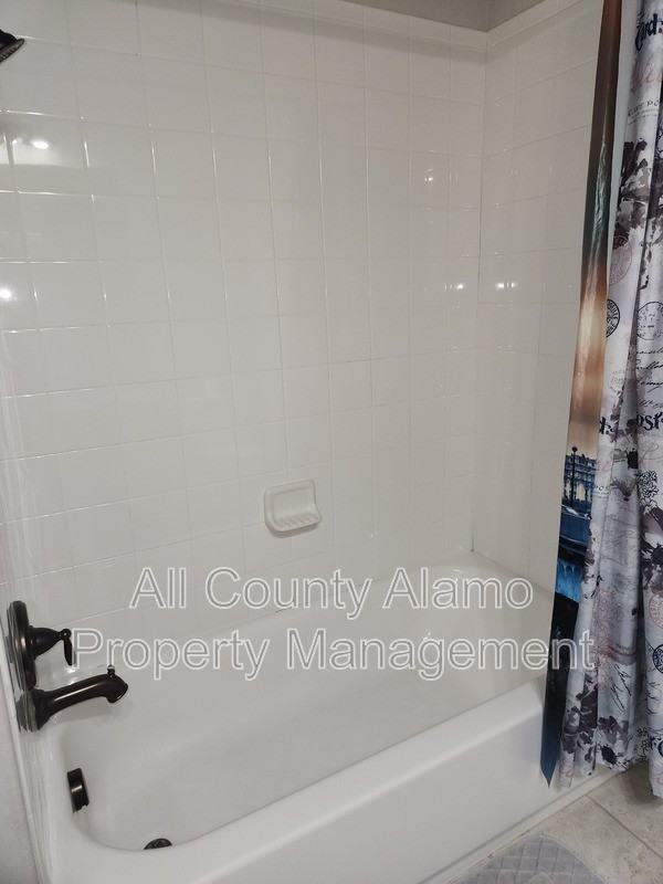 2811 Sanderling Way - Photo 7 of 39