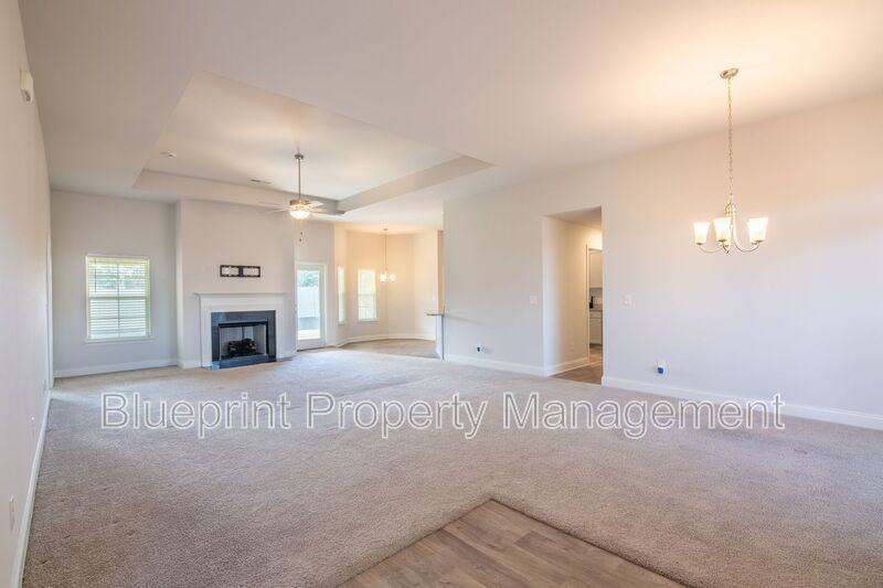 281 Union Dr - Photo 4 of 28