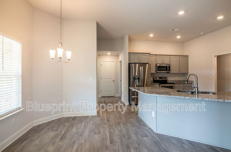 281 Union Dr - Photo 7 of 28