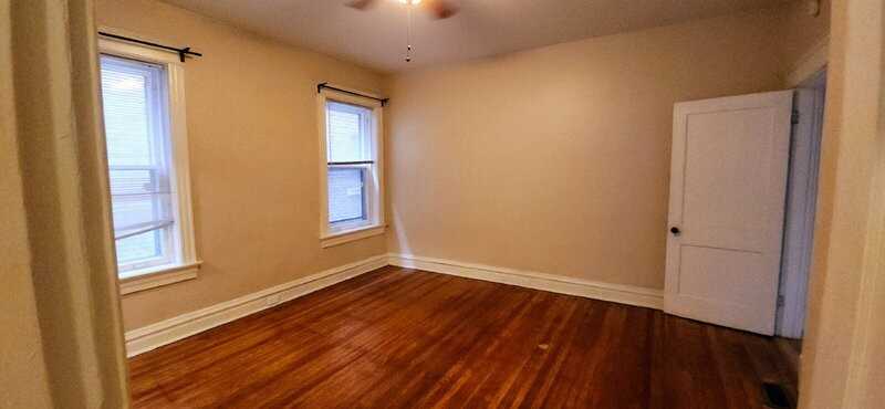 6009 Kingsbury Avenue #1stFL - Photo 3 of 16
