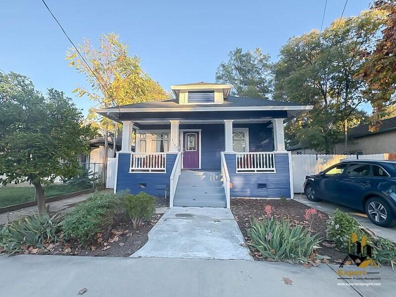 3107 San Carlos Way - Photo 2 of 11