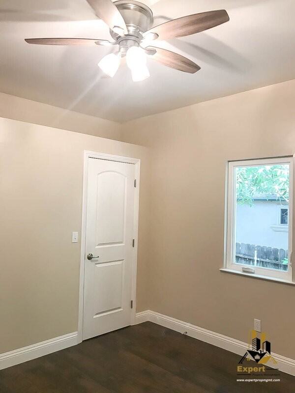 3107 San Carlos Way - Photo 5 of 11