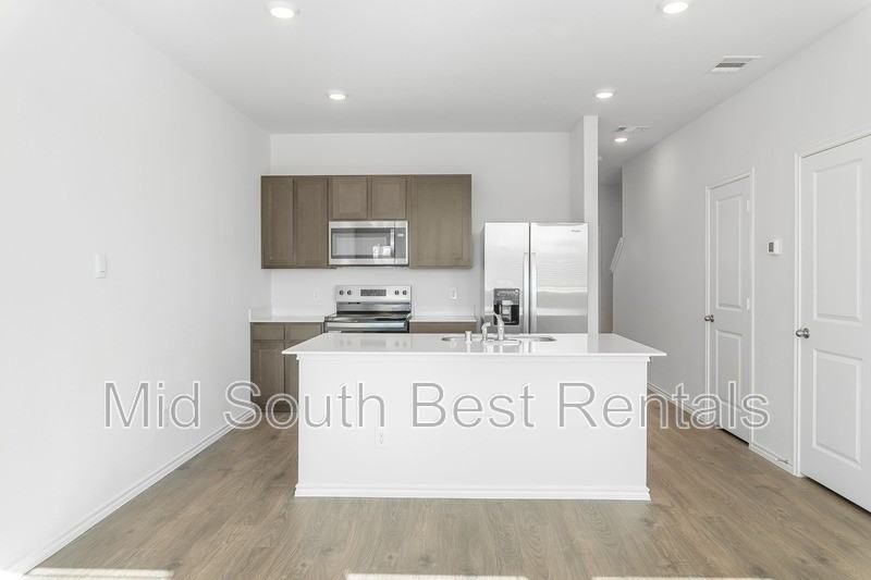 215 Clematis Street - Photo 6 of 40