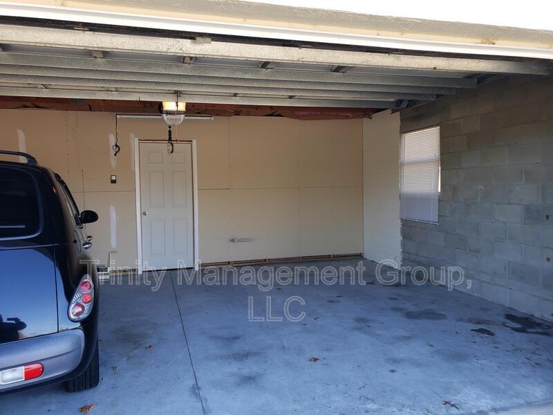 10264 Spring Hill Drive - Photo 7 of 15