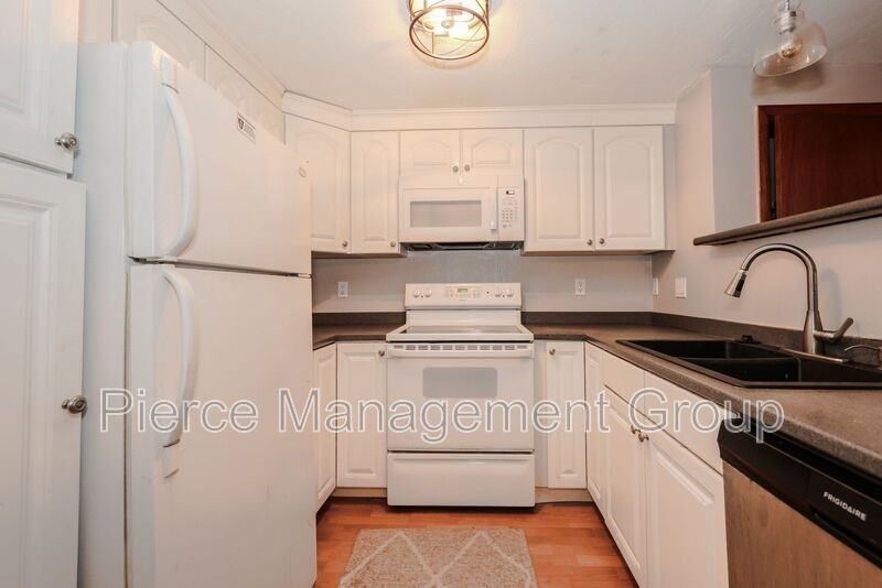 9 Savage Ct - Photo 2 of 18