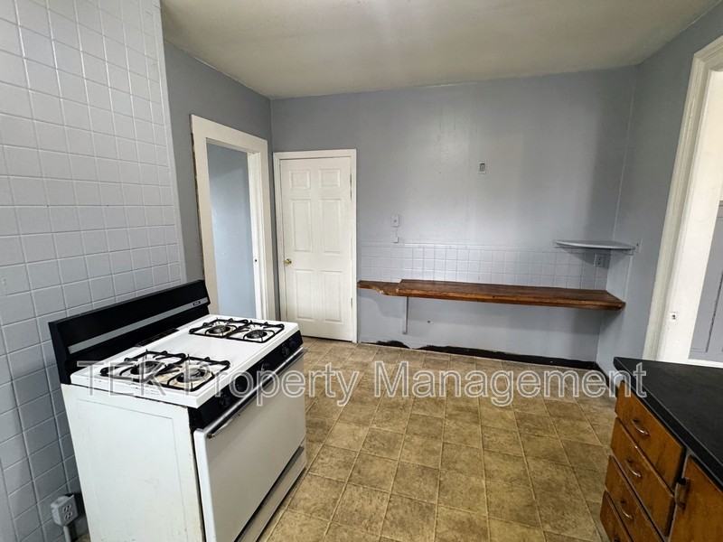 5 Lorimer Street - Photo 5 of 6