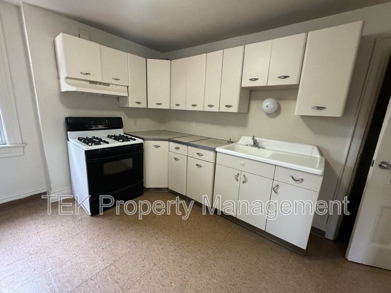 429 Orange Street #UP - Photo 2 of 7