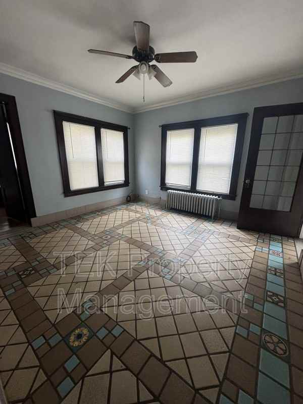 163 Saratoga Avenue #1 - Photo 2 of 4