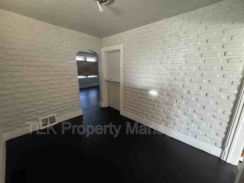 210 Dewey Ave #1 - Photo 4 of 5