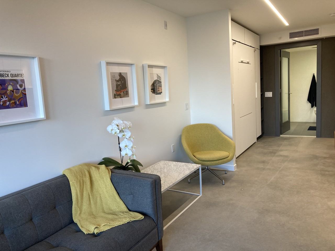 550 East Broadway #207 - Photo 5 of 11