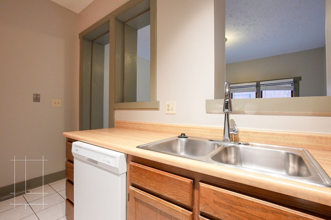 650-668 N. High Street / 10-26 E. Russell - Photo 5 of 39