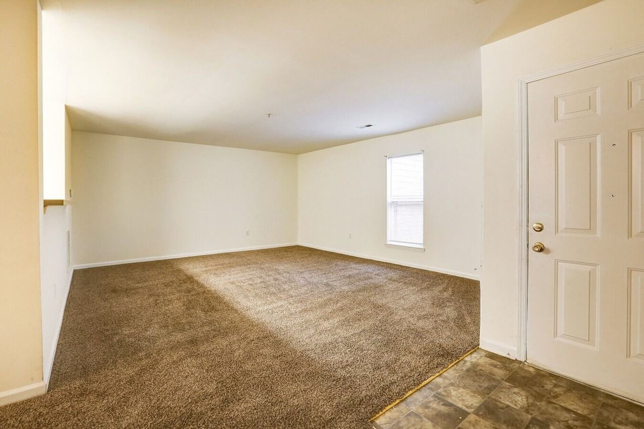 The Gardens at Manchester - Photo 5 of 50