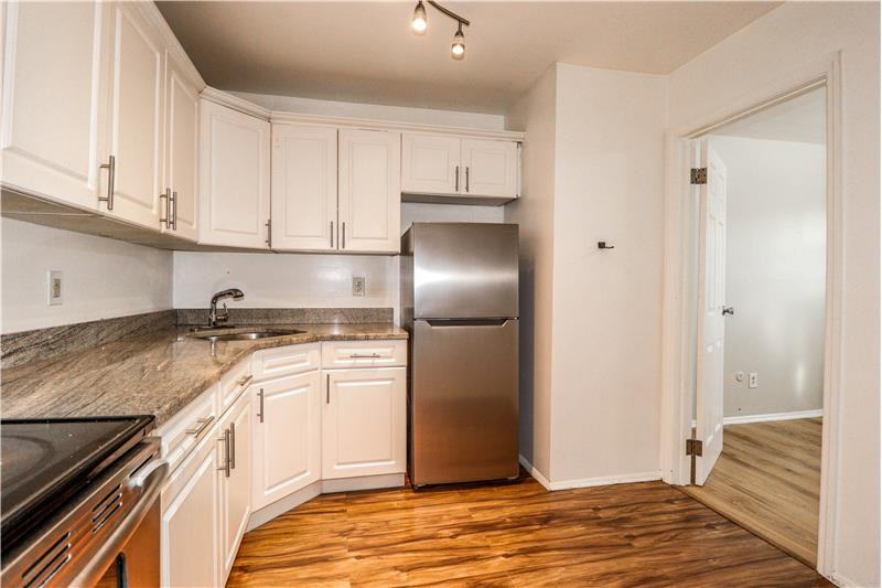 18 College Drive - Photo 5 of 18