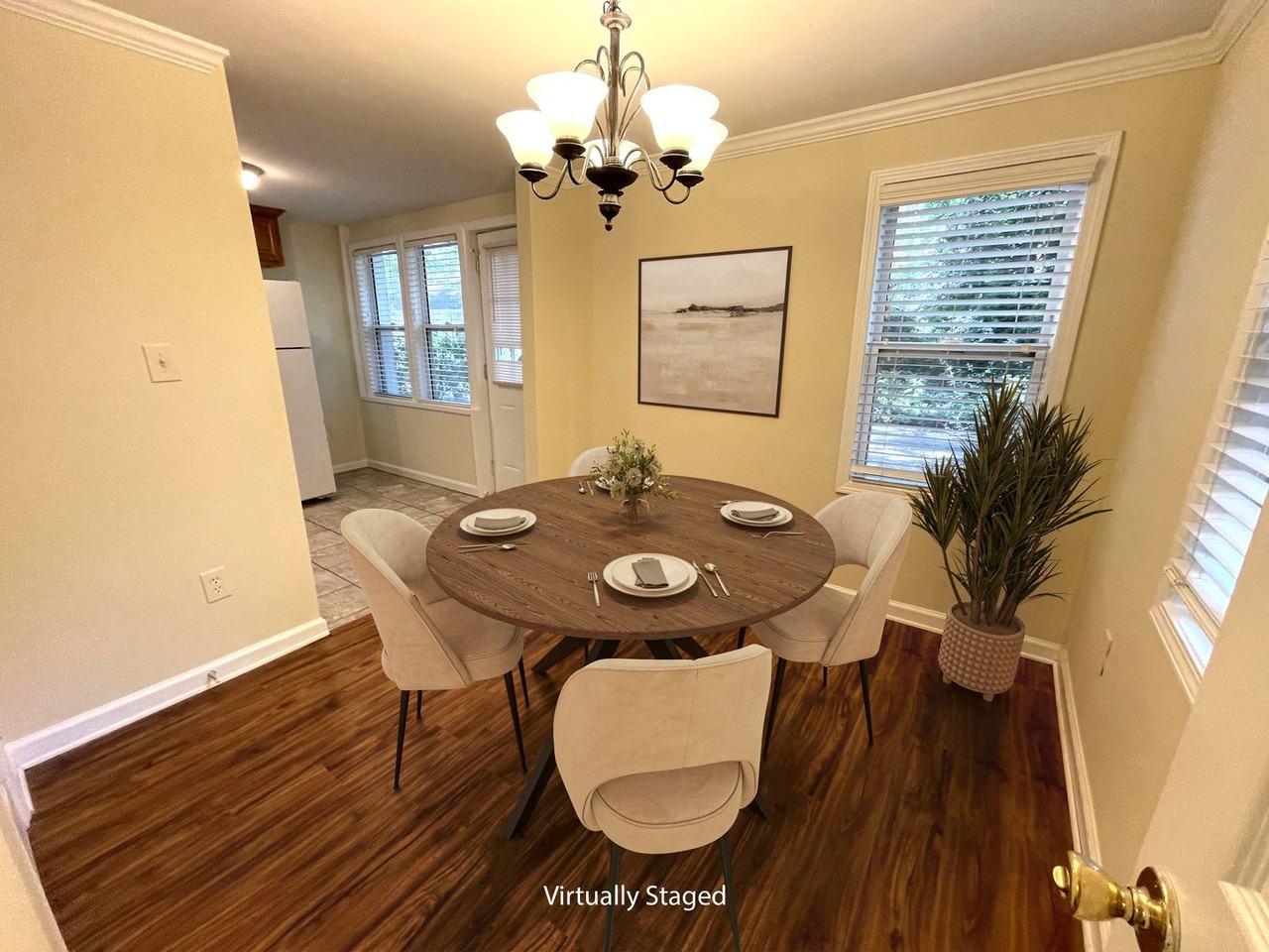 Windsor Ct - Photo 6 of 17