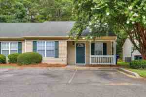 featured image of 100 100 Kelly Drive