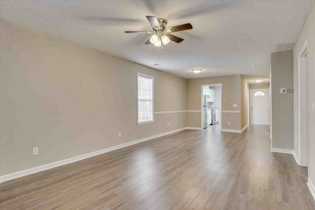 Kelly Drive Townhomes - Photo 6 of 21