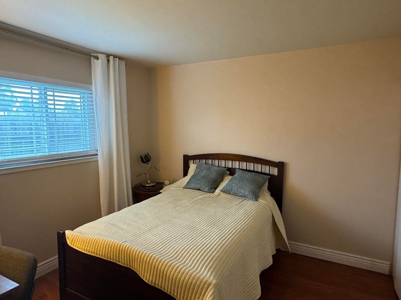 6425 Thomas Dr - Photo 6 of 11