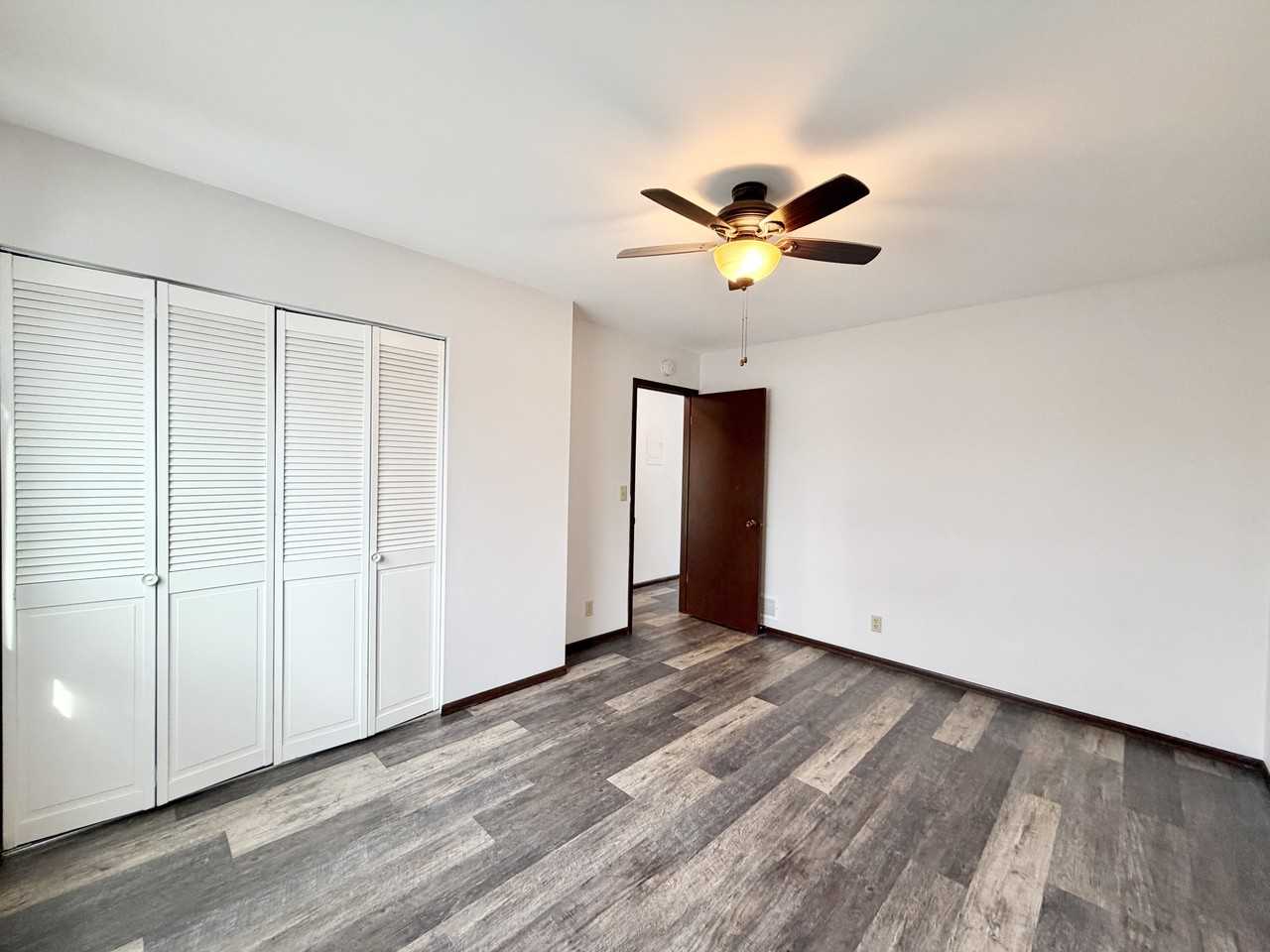 117 York Road - Photo 2 of 14