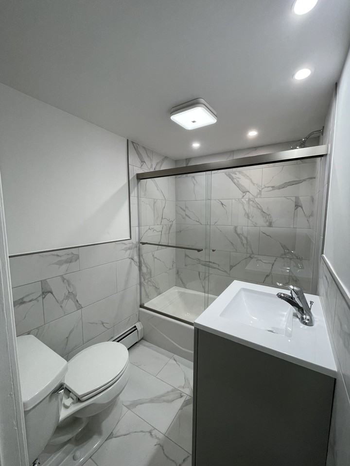 Creek Road Apartments - Photo 6 of 23