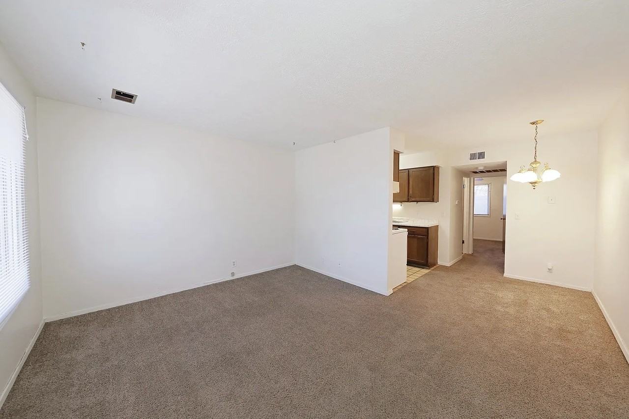 2825 North 47th Street - Photo 2 of 8