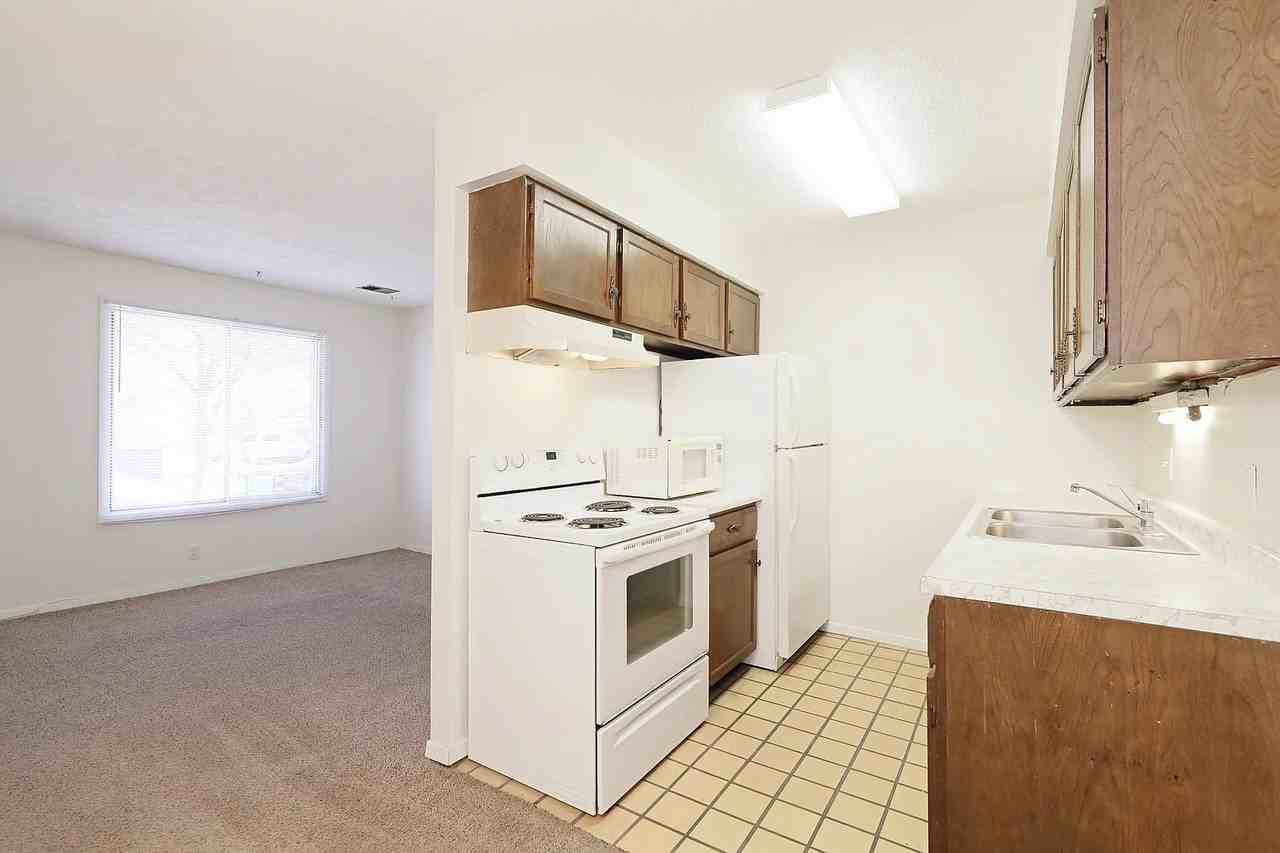 2825 North 47th Street - Photo 4 of 8