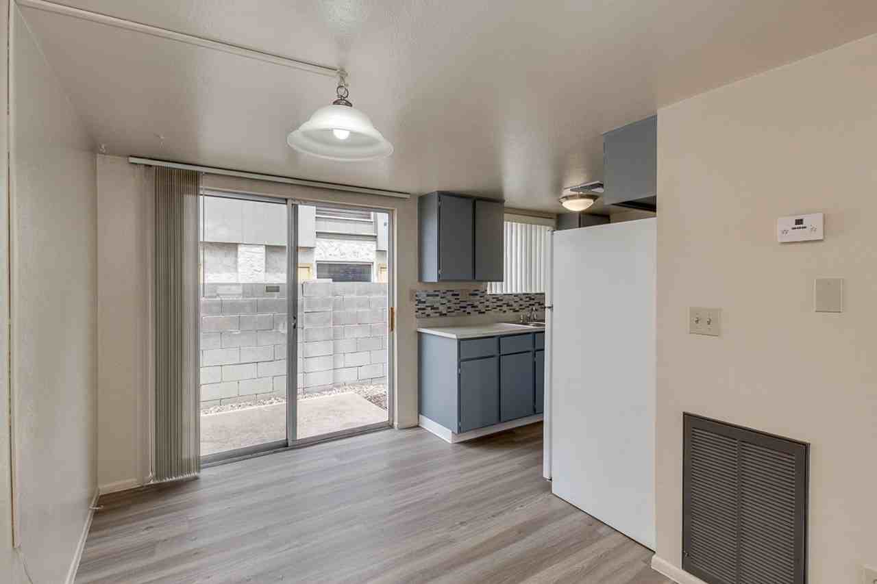 $500 off move in, Ready for Immediate Move in! - Photo 3 of 50