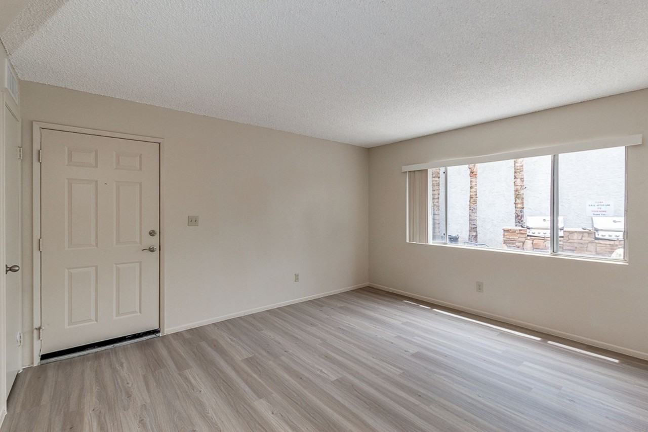 $500 off move in, Ready for Immediate Move in! - Photo 6 of 50