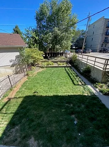 1437 N Cleaver Street - Photo 2 of 14