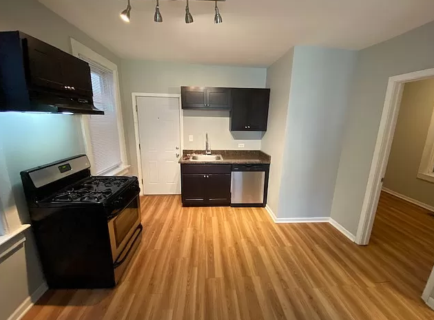 1437 N Cleaver Street - Photo 5 of 14