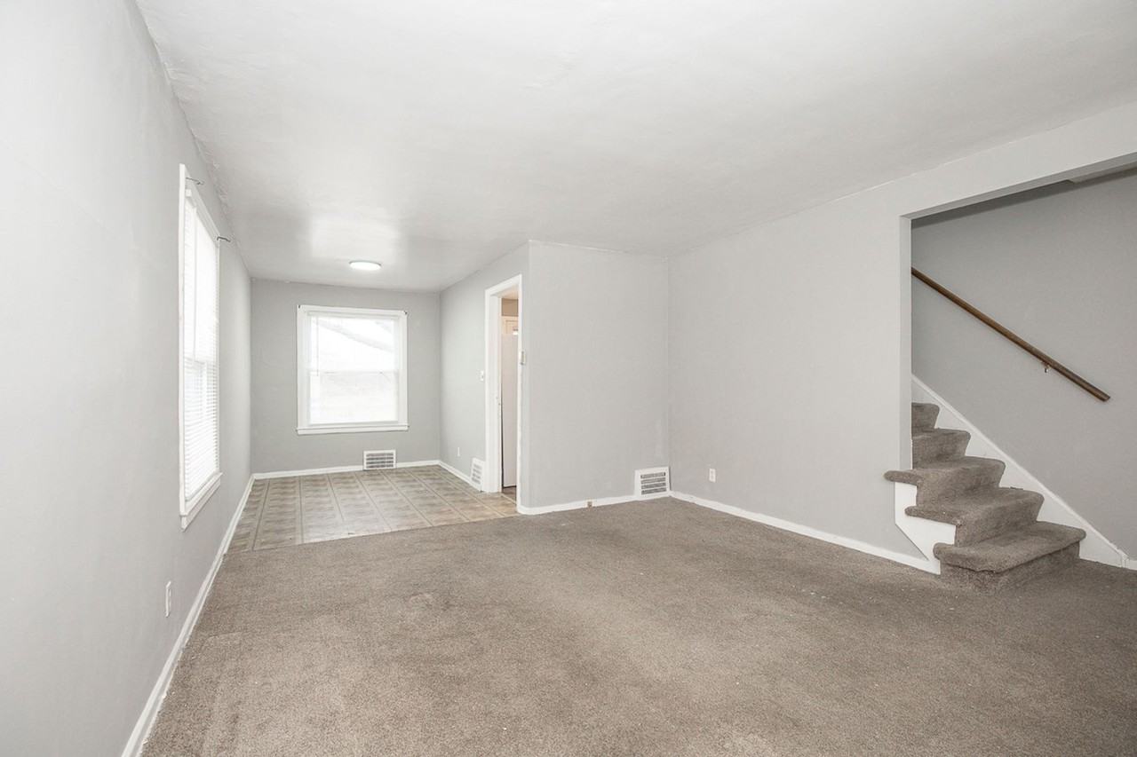 25551 Tungsten Rd - Photo 2 of 17