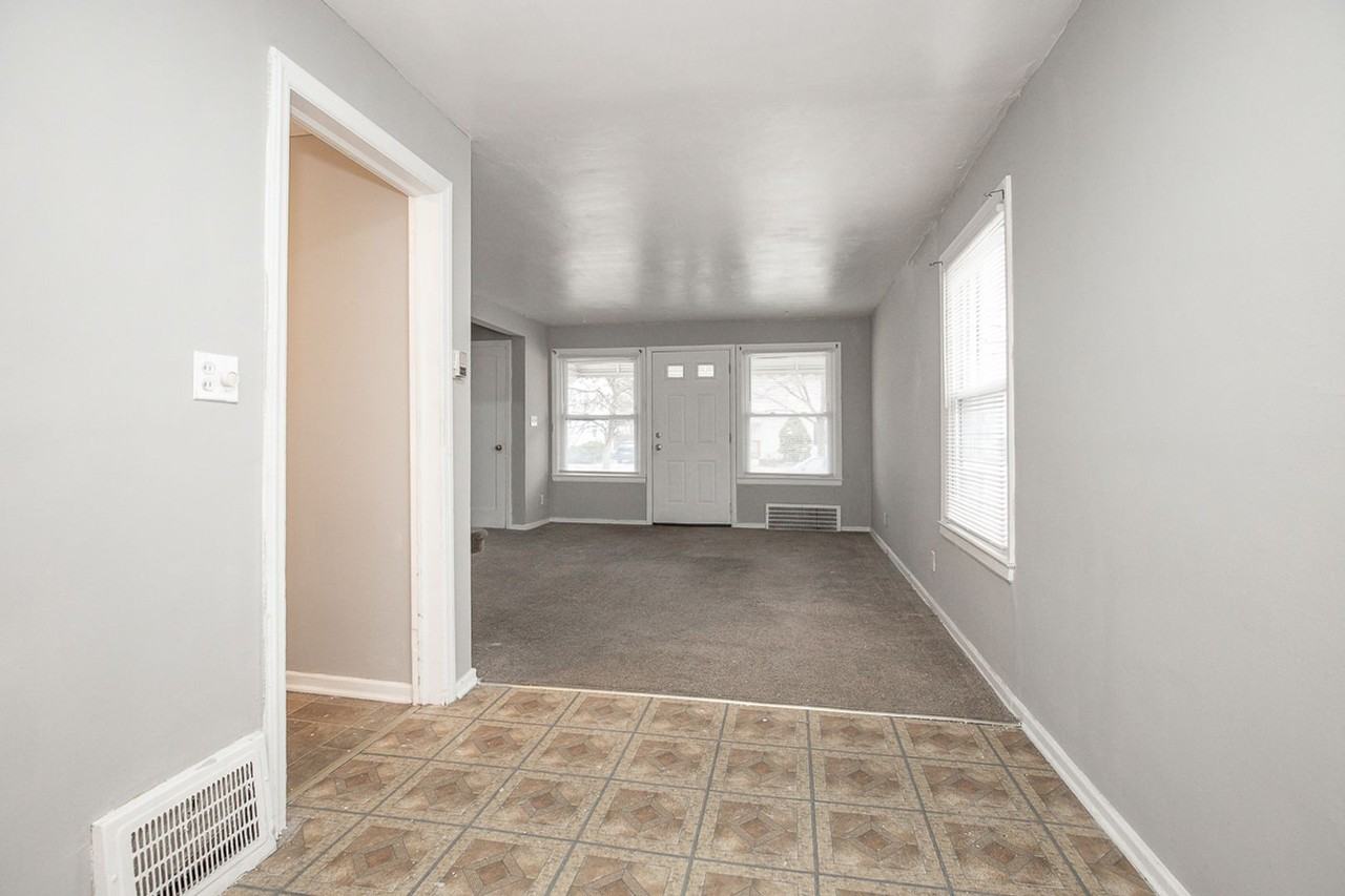 25551 Tungsten Rd - Photo 5 of 17