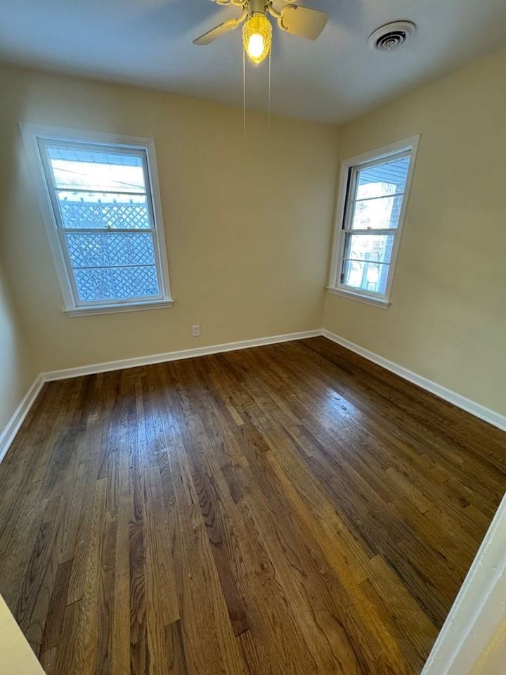 3204 Buckingham Dr - Photo 6 of 13