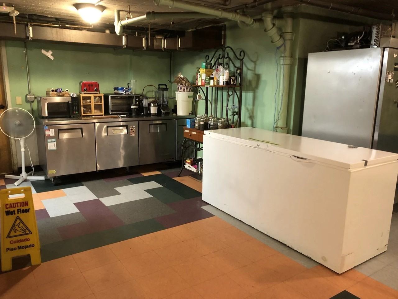 International - Photo 3 of 26