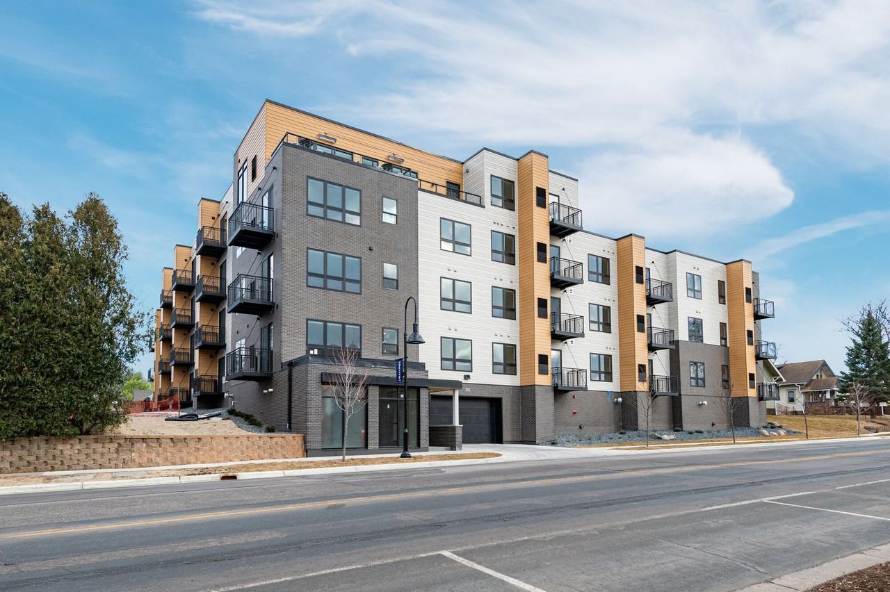 The Uptown Apartments - Photo 5 of 25