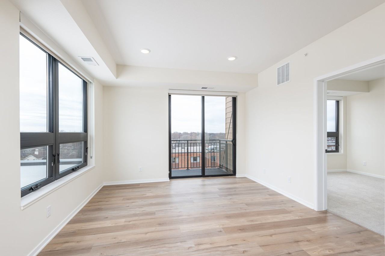 The Uptown Apartments - Photo 5 of 25