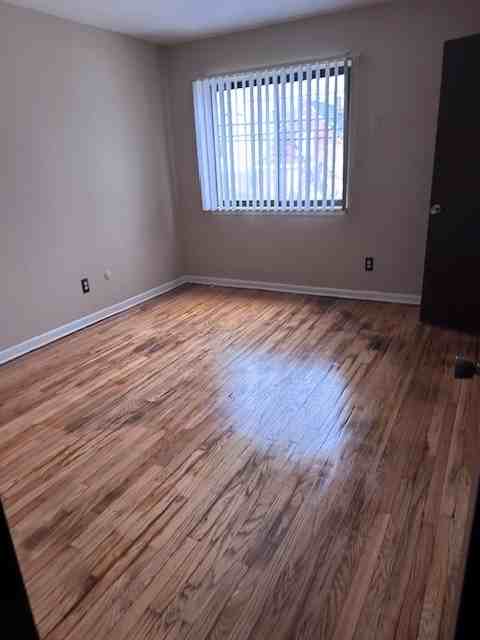 16623 Schaefer Highway - Photo 3 of 30