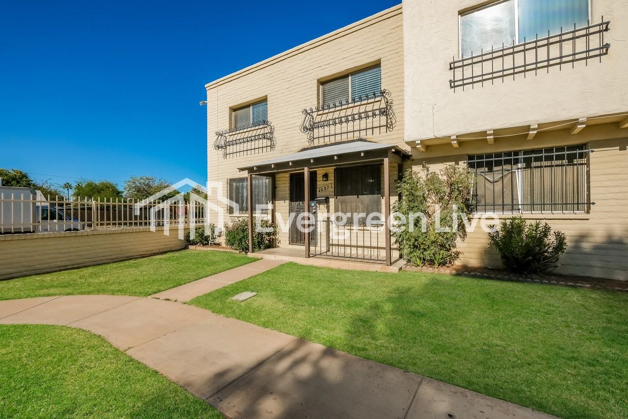 4637 N 21st Ave - Photo 3 of 16