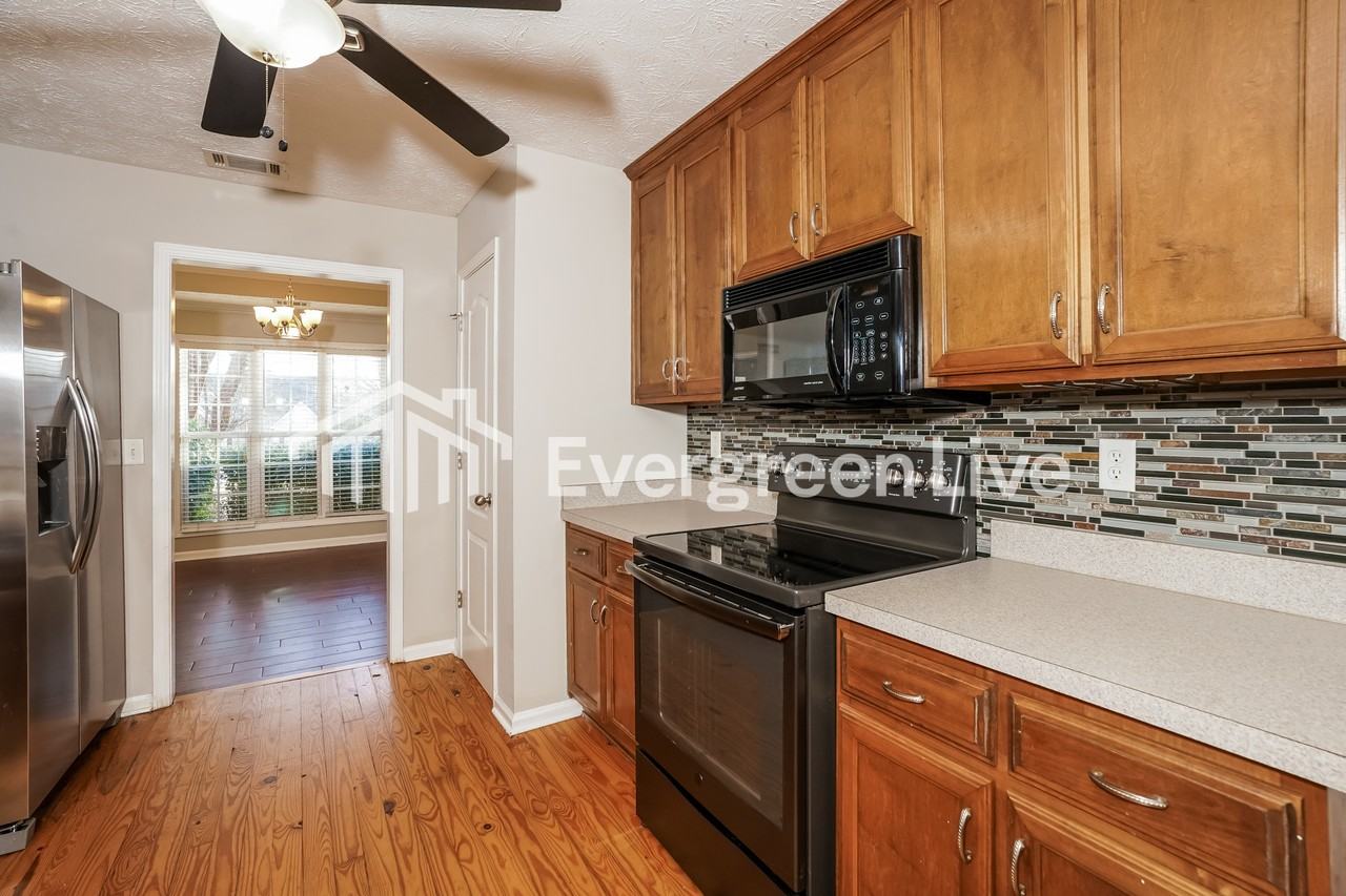 102 Ruby Way - Photo 7 of 15