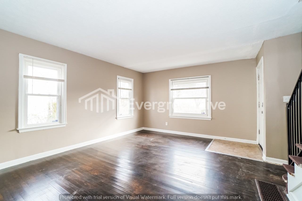 2358 Meredith Dr - Photo 6 of 16