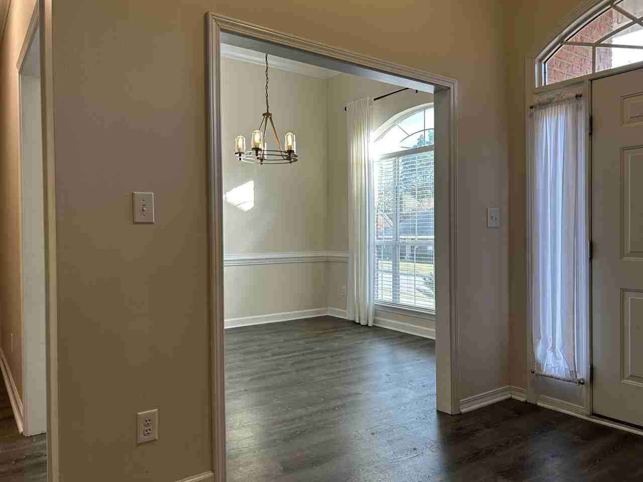 6424 Cherry Ridge Court West - Photo 5 of 25