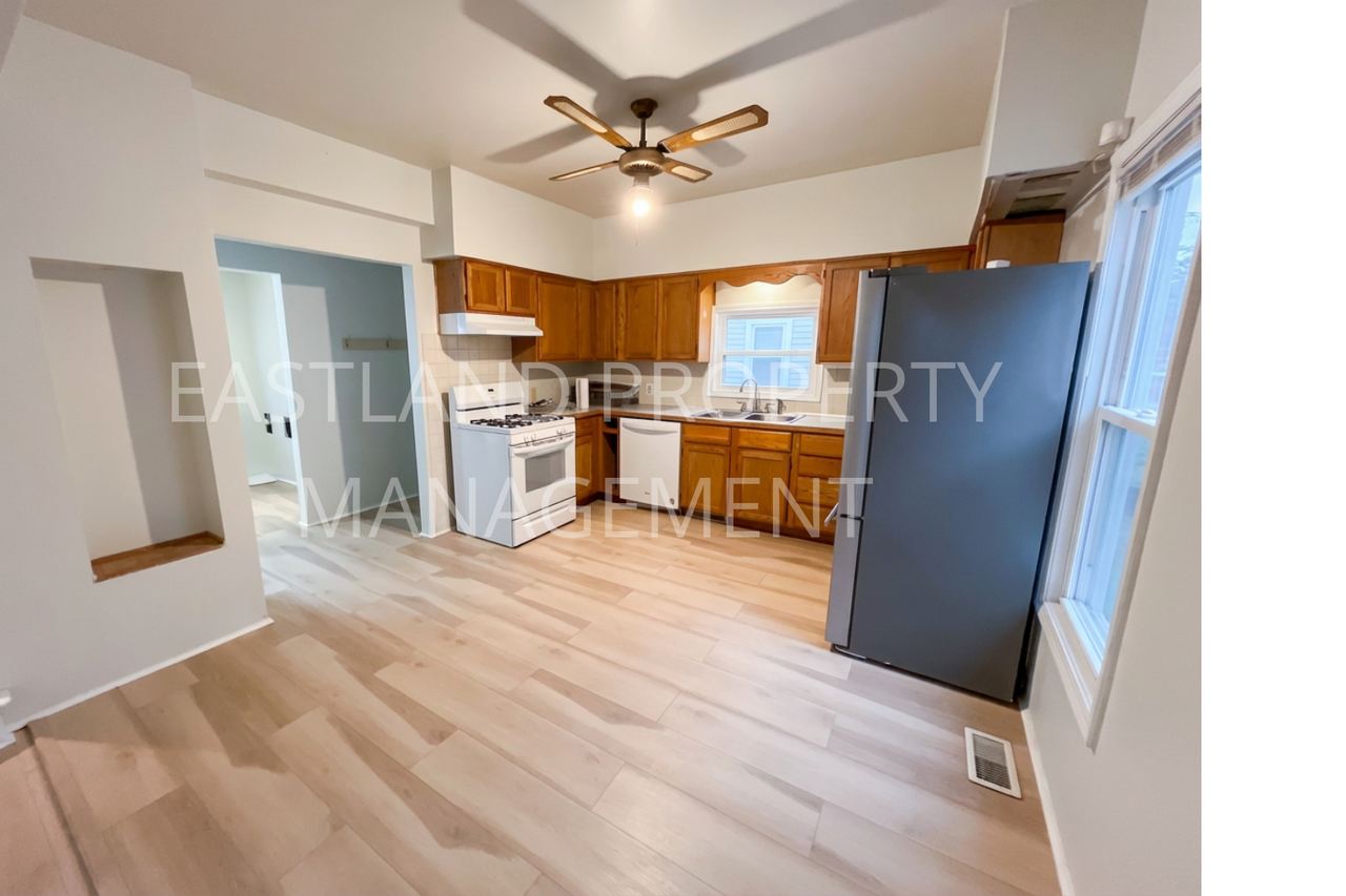 1966 Burr Street #NA - Photo 5 of 17