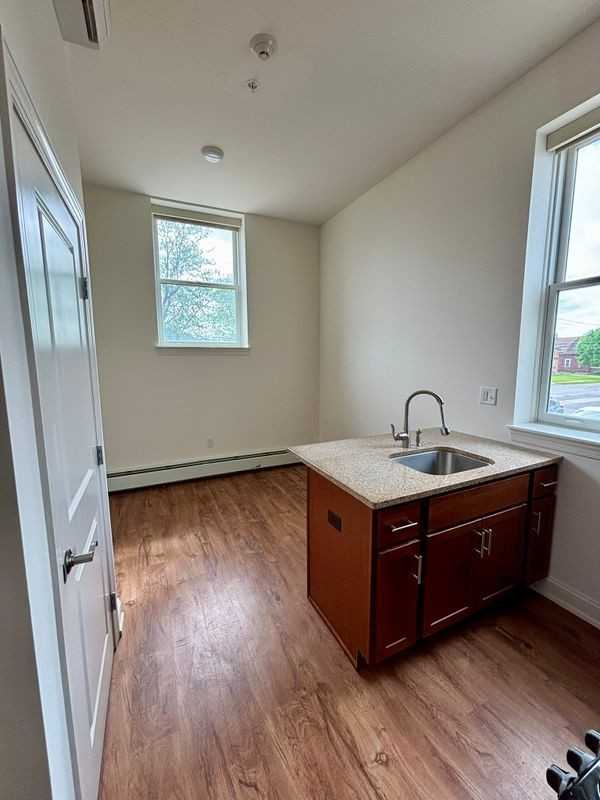 591 Terrace Boulevard - Photo 5 of 10